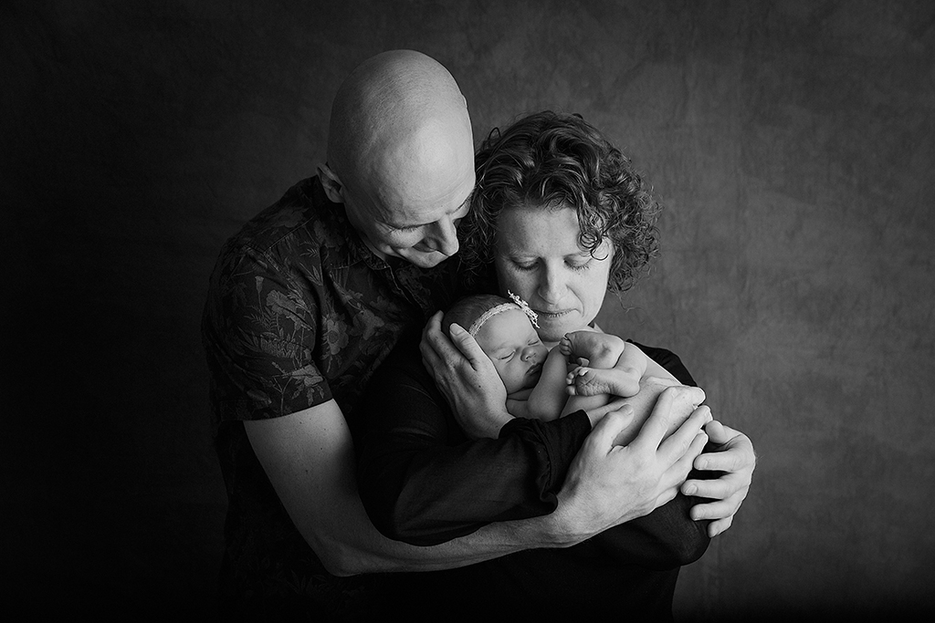 Parents with newborn photography